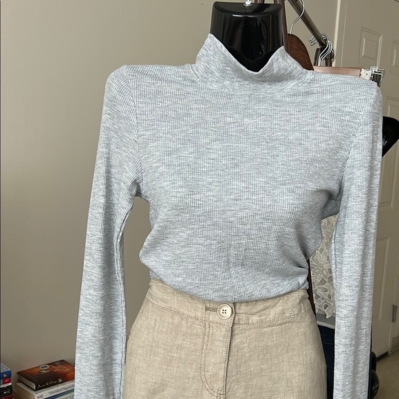 Gray Ribbed Turtleneck Sweater - Picture 1 of 7